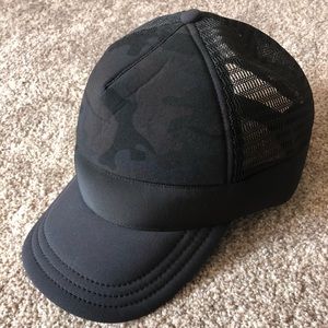 Lululemon Women’s Hat Black Camo
